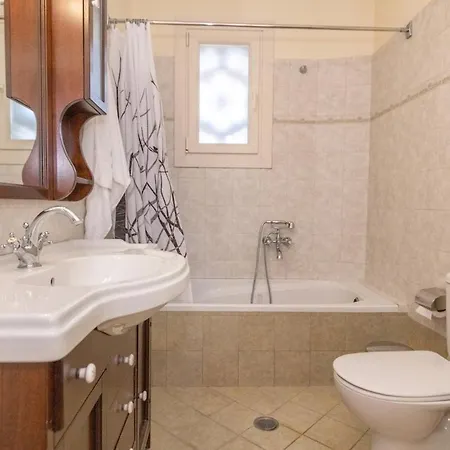 To Diko Mas House * Stení