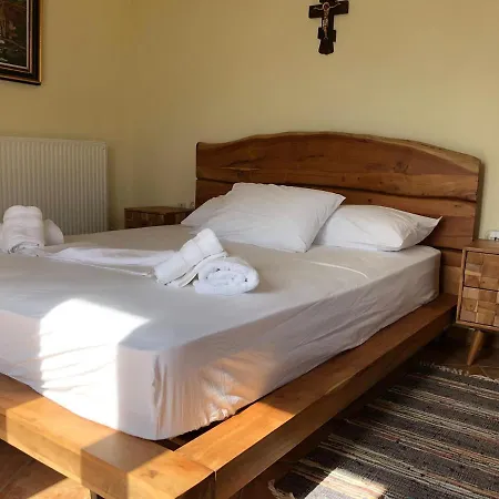 To Diko Mas House Stení