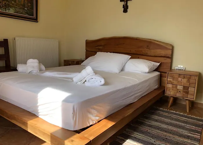 To Diko Mas House Stení